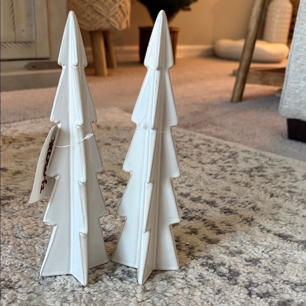 T.J.Maxx White Ceramic Tree Decor - Picture 2 of 2